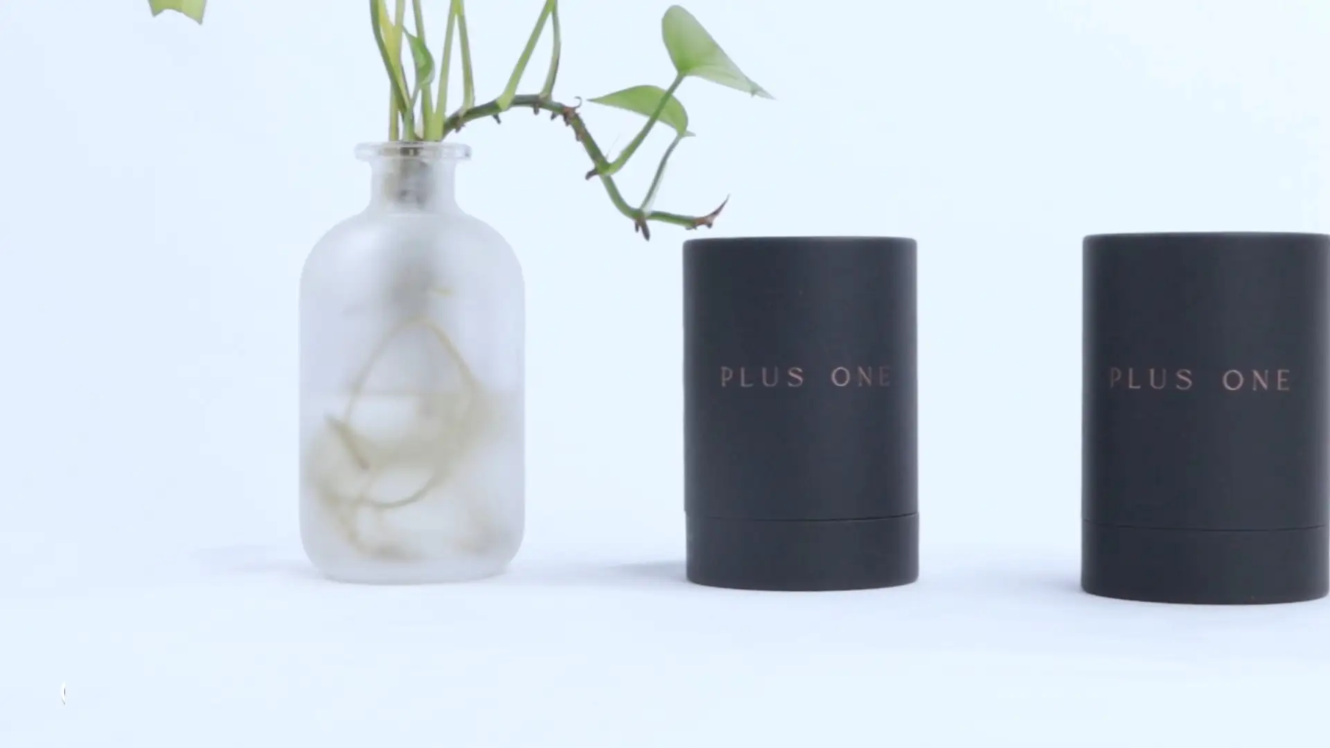 Eco Friendly Modern Cosmetic Packaging Tube Custom Printed Candle Cylinder Packaging 1